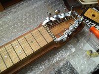 Lap-Steel-trial-fit-keyhead.jpg
